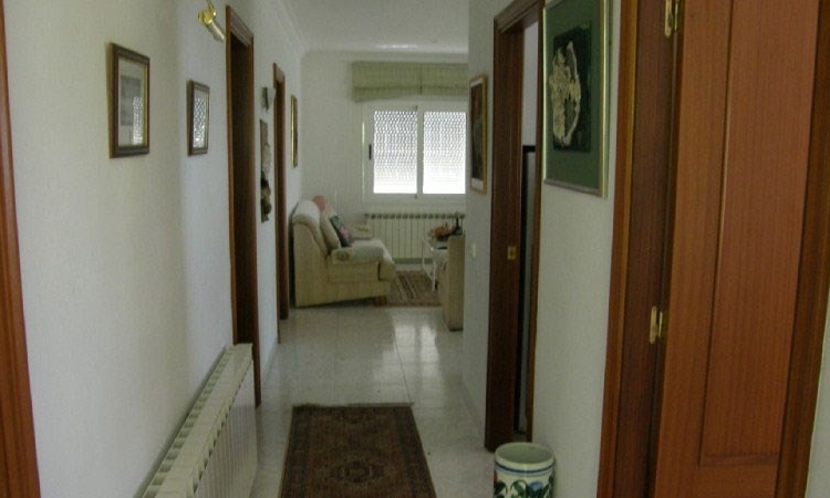 Villa ROSA BLANCA with pool, located in the urbanization Lloret Blau 6 km from Lloret de Mar