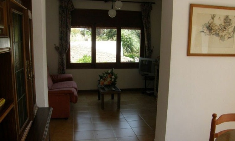 Villa SOL I PINS with pool, located in the urbanization Lloret Blau, 6 km from Lloret de Mar