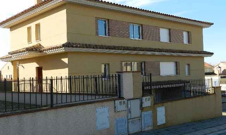 Cottage in the urbanization Mas Flassia, in a quiet residential area of Vidreres