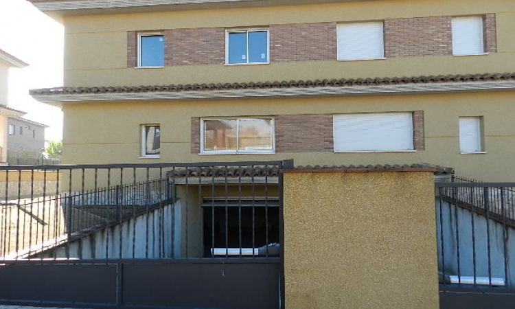 Cottage in the urbanization Mas Flassia, in a quiet residential area of Vidreres