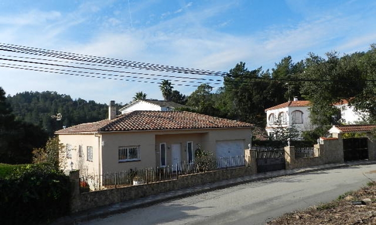 Villa PRIMAVERA with pool, located in the urbanization Lloret Vert 5 km from Lloret de Mar