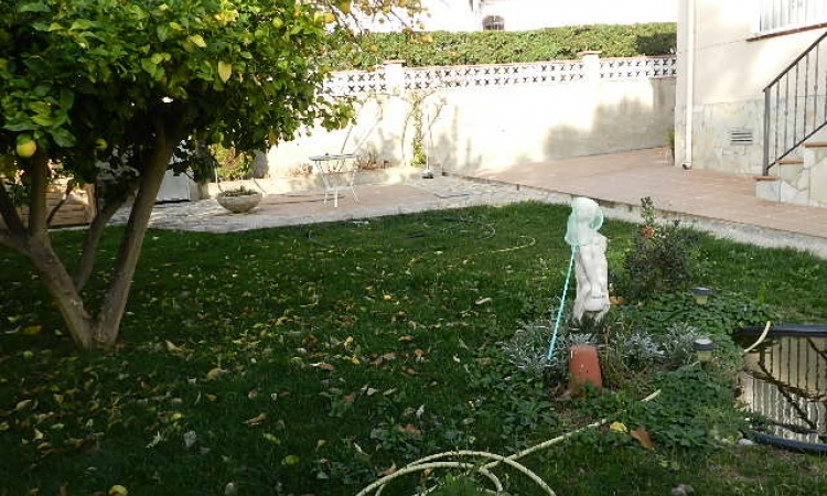 Villa PRIMAVERA with pool, located in the urbanization Lloret Vert 5 km from Lloret de Mar