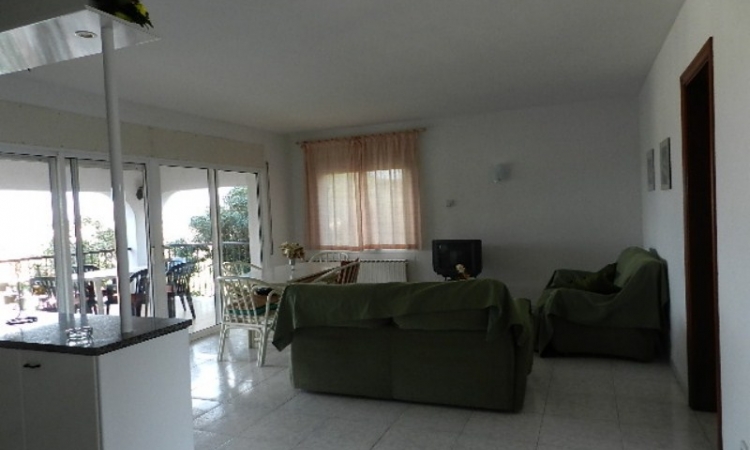 Villa EVA with pool, situated in the urbanization Lloret Blau 6 km from Lloret de Mar