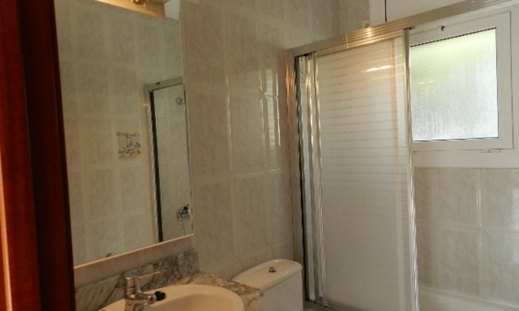 Villa SOL I PINS with pool, located in the urbanization Lloret Blau, 6 km from Lloret de Mar