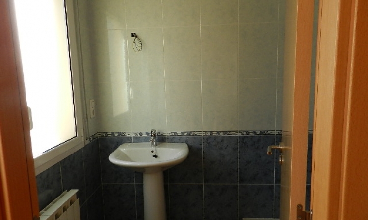 Cottage in the urbanization Mas Flassia, in a quiet residential area of Vidreres